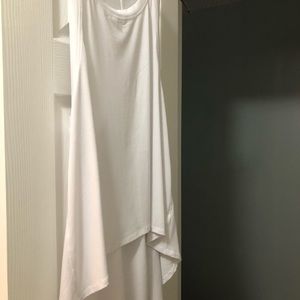 Essence relaxed High Low Athleta tank